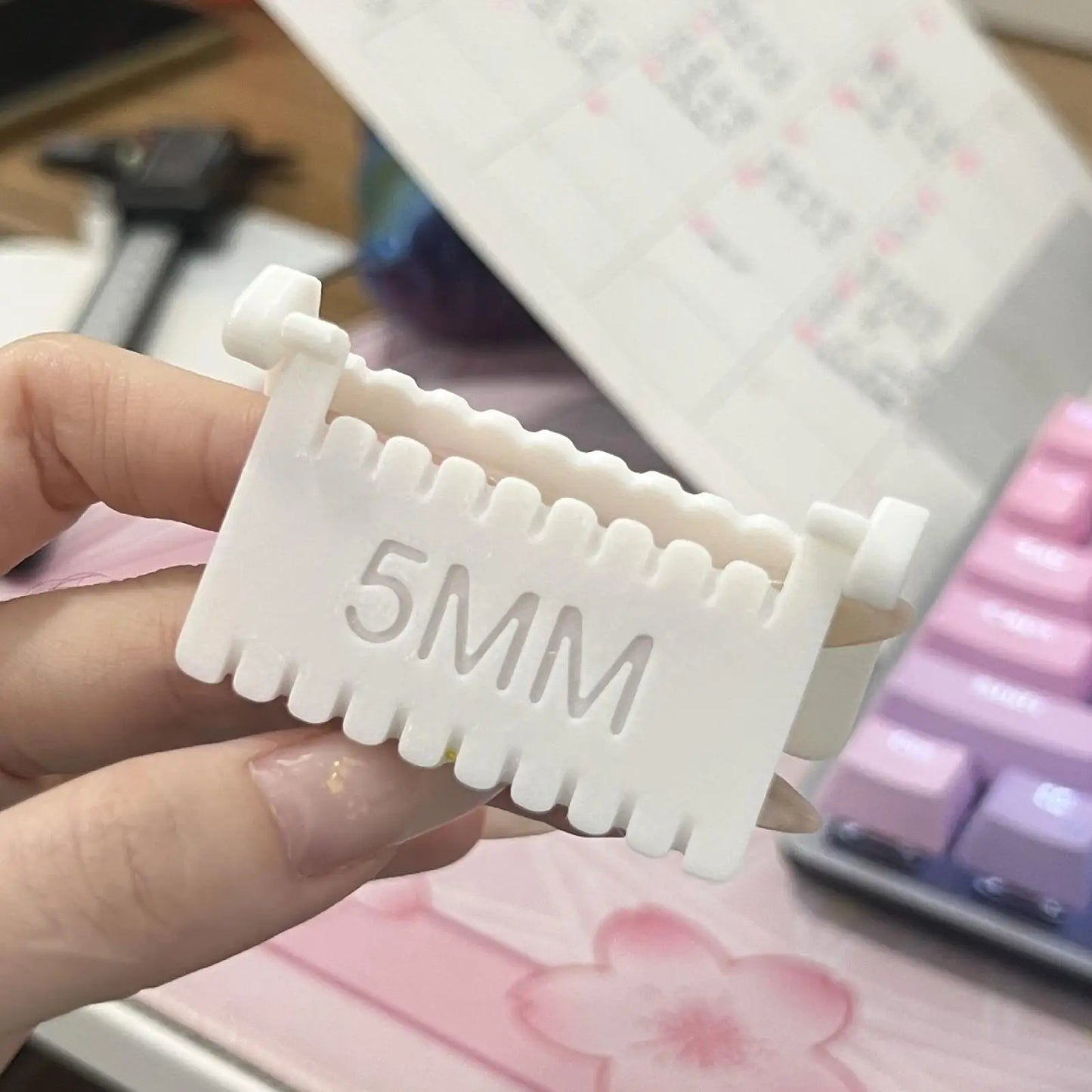 Measureon – Compact Thumb Sewing