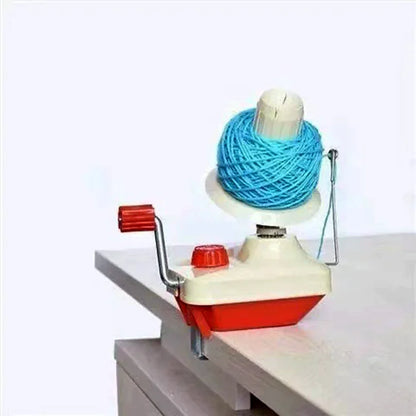 YarnCrank – Manual Wool Ball Winder