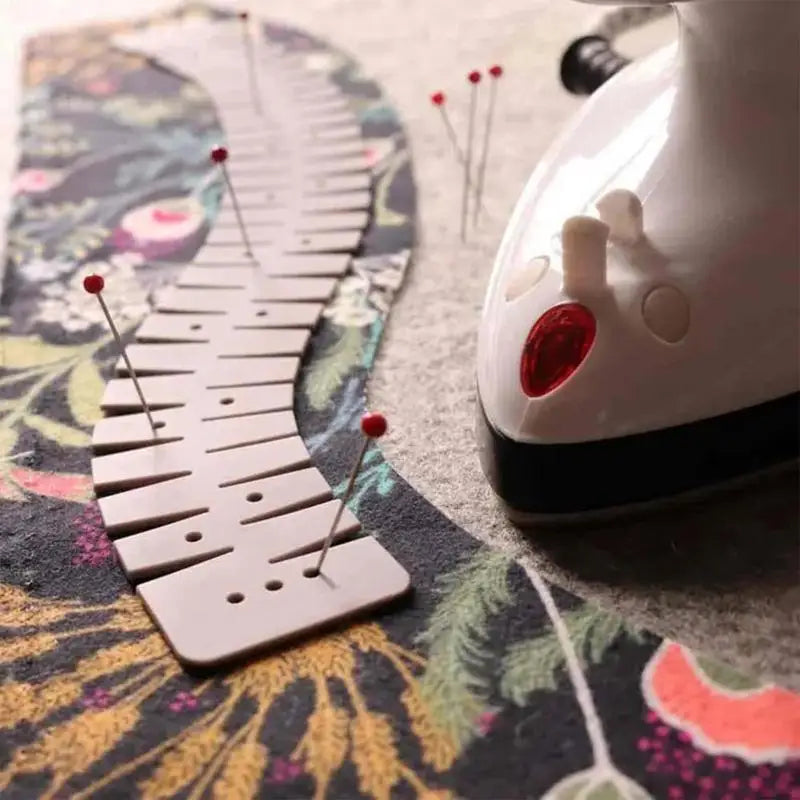 ThermaFold – Flexible Silicone Heat Resistant Hemming Ruler