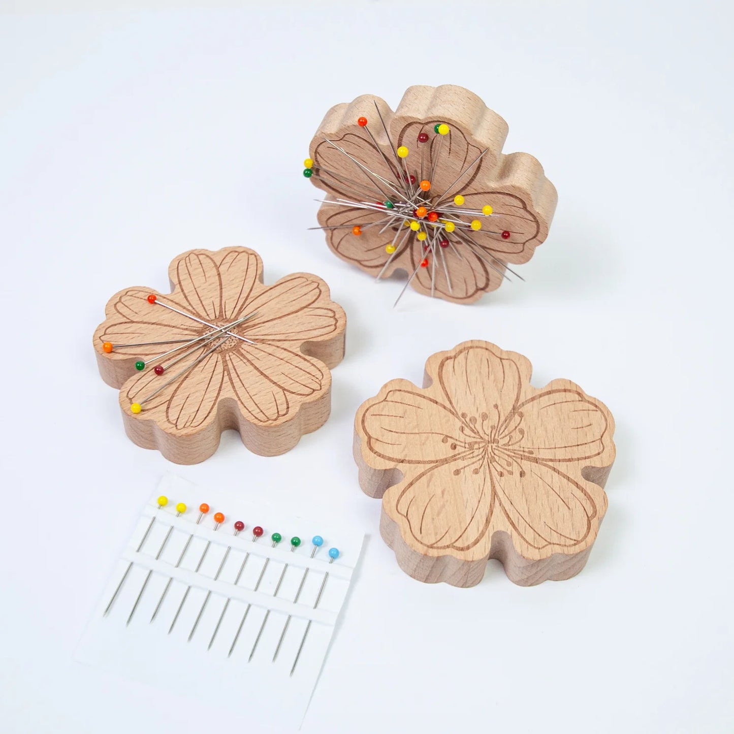 Needlix – Wooden Needle Magnet Minder