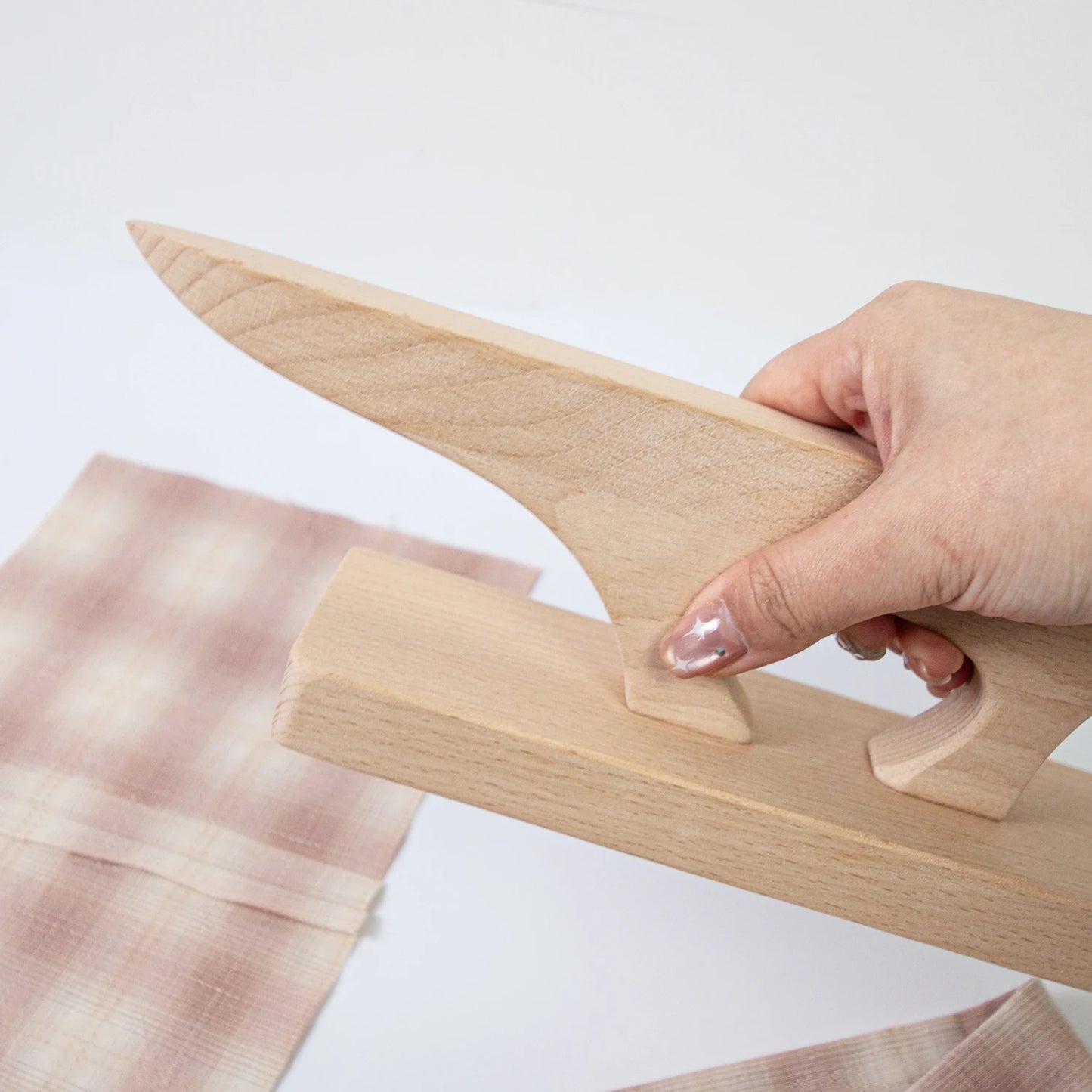PressPointia – Beech Wood Point Presser